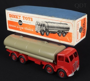 Dinky toys 504 foden 14 ton tanker ff911 front