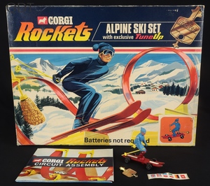 Corgi rockets 2070 alpine ski set ff917 front