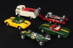 Corgi toys gift set 37 lotus racing team ff942 cars back