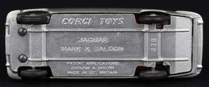 Corgi toys 238 jaguar mark x gg29 base