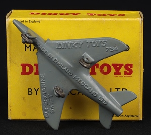 Dinky toys 734 supermarine swift gg74 base