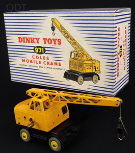 Dinky toys 971 coles mobile crane gg210 front 