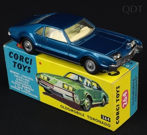 Corgi toys 264 oldsmobile toronado gg215 front