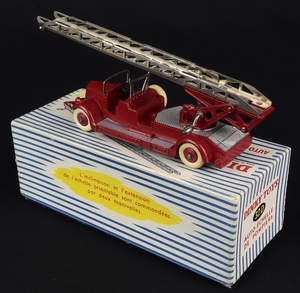 French dinky toys 32d delahaye turntable fire engine gg223 back