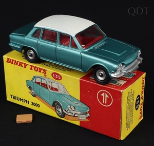 Dinky toys 135 triumph 2000 gg260 front