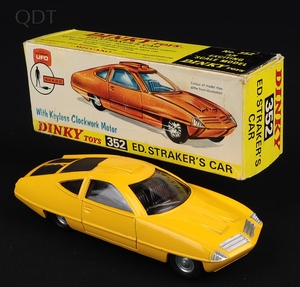 Dinky toys 352 ed straker's car gg368 front