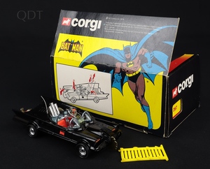 Corgi toys 267 batmobile gg417 front