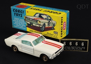 Corgi toys 325 ford mustang competition gg444 front