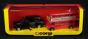 Corgi toys gift set 11 london transport set gg463 front