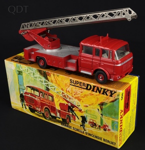 French dinky toys 568 berliet fire escape gg524 front