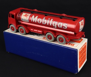 Dinky toys 504 mobilgas foden 14 ton tanker gg645 back