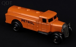 Dinky toys 25d petrol tank wagon hh42 front