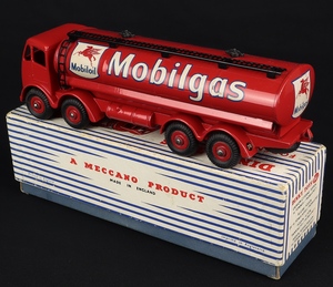 Dinky toys 941 mobilgas tanker hh107 back