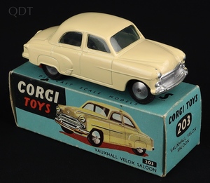 Corgi toys 203 vauxhall velox saloon front