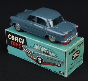 Corgi toys 352 raf staff car hh186 back