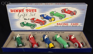 Dinky toys gift set 4 racing cars hh268 front