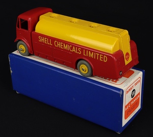 Dinky toys 591 aec tanker shell chemicals limited hh275 back