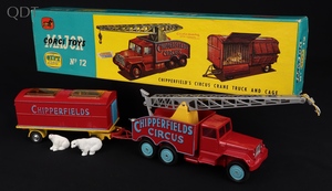 Corgi toys gift set 12 chipperfields circus crane truck cage hh330 front