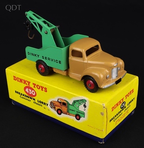 Dinky toys 430 breakdown lorry hh355 front