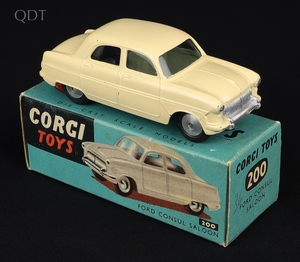 Corgi toys 200 ford consul hh420 front