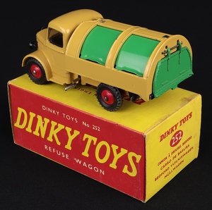 Dinky toys 252 refuse wagon hh537 back