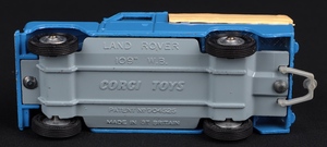 Corgi toys 438 landrover hh672 base