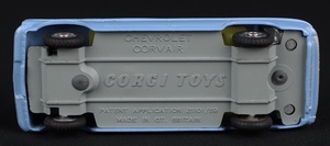 Corgi toys 229 chevrolet corvair b664 base