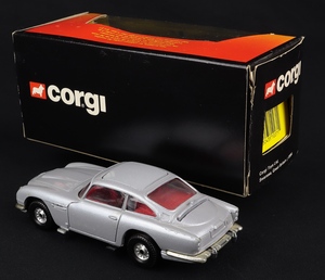 Corgi toys 271 james bond aston martin hh929 back