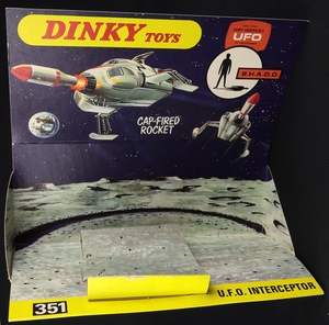 Dinky toys 351 ufo interceptor jj17 plinth