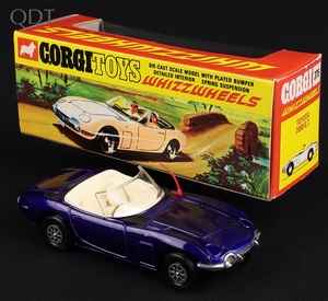 Corgi toys 375 toyota 2000 gt jj93 front