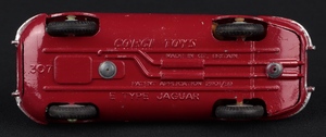 Corgi toys 307 e type jaguar jj300 base