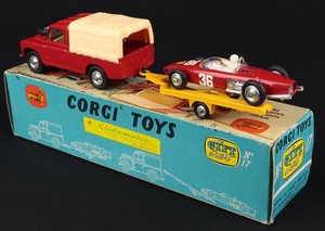 Corgi gift set 17 land rover ferrari racing car jj378 back