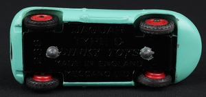 Dinky toys 238 d type jaguar racing car jj401 base
