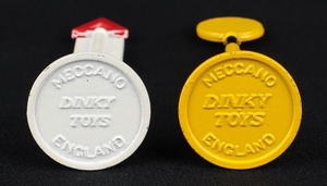 Dinky toys 769 six british road signs town set b jj480 base