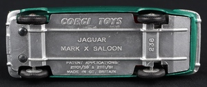 Corgi toys 238 jaguar mark x jj502 base