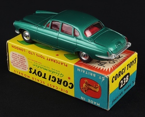Corgi toys 238 jaguar mark x jj502 back