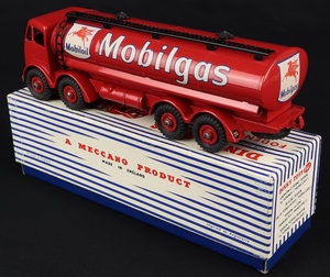 Dinky toys 941 mobilgas foden tanker jj522 back