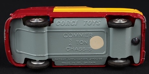 Corgi toys 465 commer pick up truck jj647 base