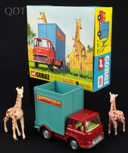 Corgi toys 503 circus giraffe transporter jj659 front