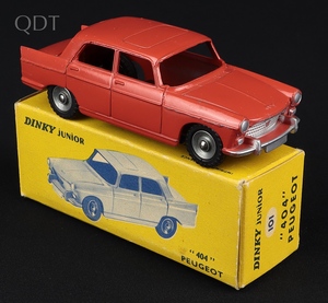 French dinky junior 101 peugeot 404 jj673 front