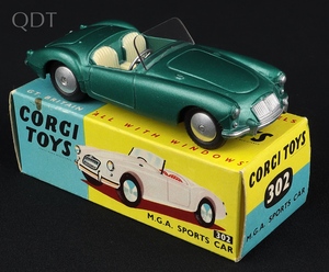 Corgi toys 302 mga sports car jj670 front