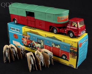 Corgi toys 1130 chipperfields circus horse transporter jj690 front