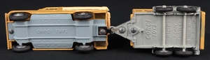 Corgi toys gift set 2 landrover rice's pony trailer jj816 base