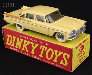 Dinky toys 191 dodge royal sedan jj940 front