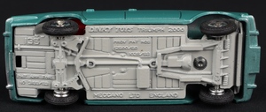 Dinky toys 135 triumph 2000 kk149 base