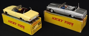 Nicky dinky toys 137 plymouth fury sports kk237 back