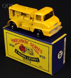 Matchbox 28 compressor lorry kk307 front