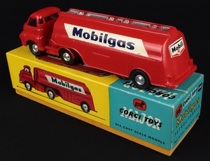 Corgi toys 1110 mobilgas petrol tanker kk377 back
