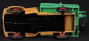 Dinky toys 25x 430 commer breakdown lorry kk382 base