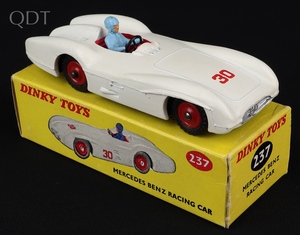 Dinky toys 237 mercedes benz racing car kk423 front